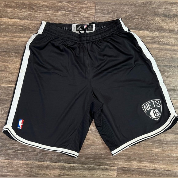 🏀 Authentic Brooklyn Nets L +2
Rev30 Adidas NBA Team Issued
Game Shorts 2XL - Picture 1 of 7